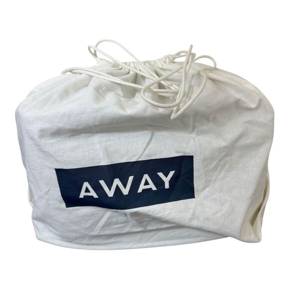 AWAY Travel Everywhere Bag Gray Removable Strap Dust Bag Included NWOT 16x10x9 - Picture 9 of 13